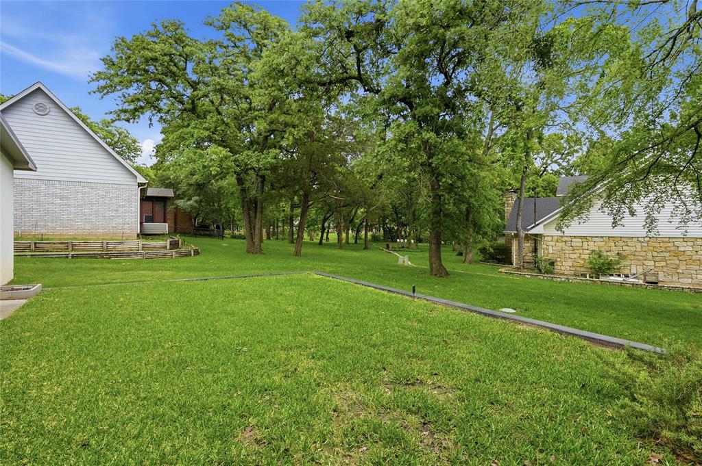 316 Comanche Drive Property Photo 37