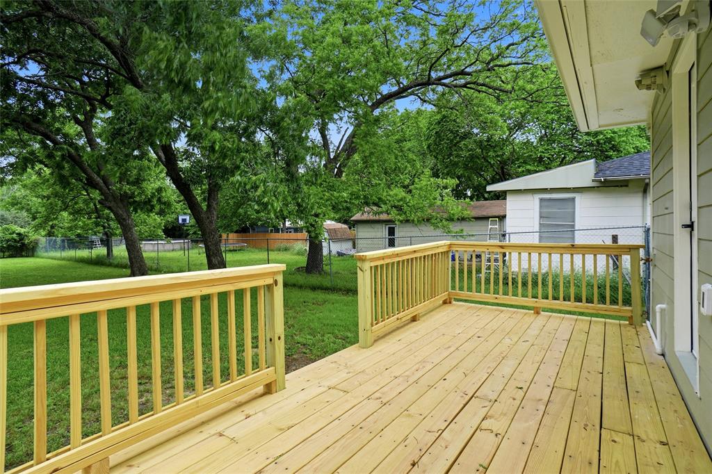 317 S Walker Street Property Photo 6