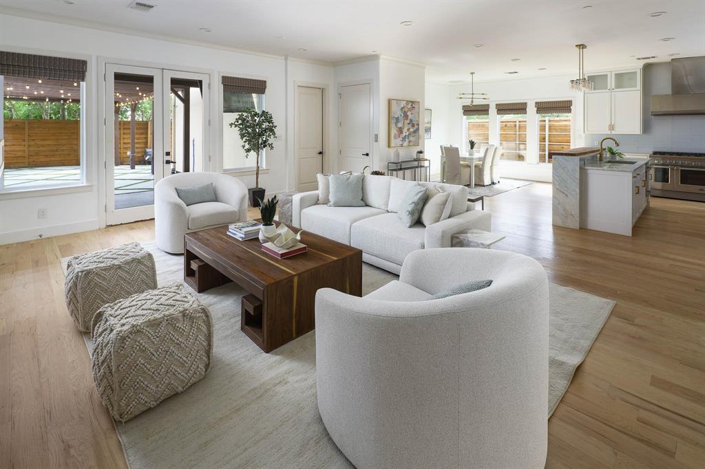 4085 Amherst Avenue Property Photo 3