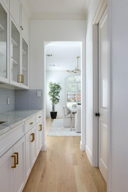 4085 Amherst Avenue Property Photo 14
