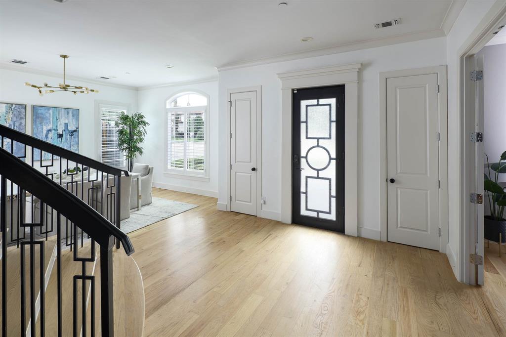 4085 Amherst Avenue Property Photo 30