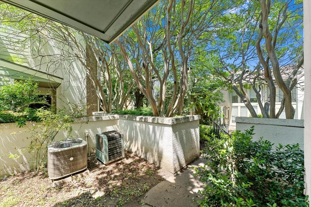 9621 Walnut Street 6106 Property Photo 1