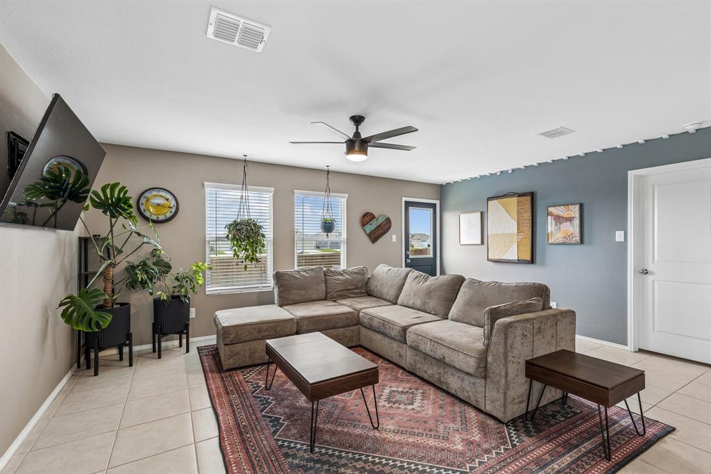 305 Carthage Drive Property Photo 4