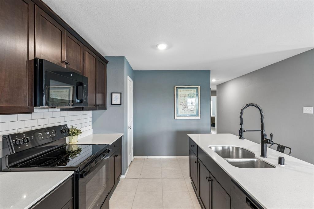 305 Carthage Drive Property Photo 11