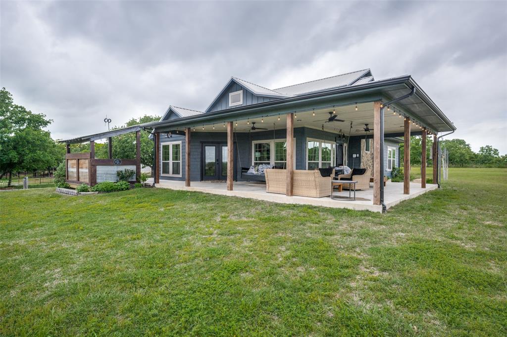 1458 Jim Harry Loop Property Photo 2