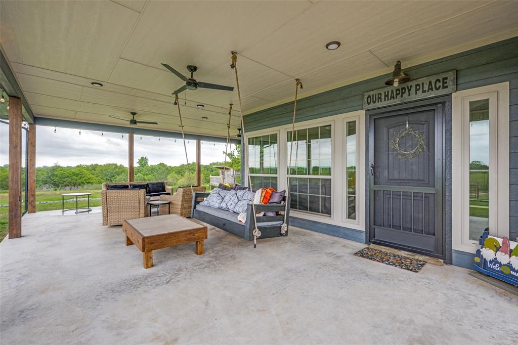 1458 Jim Harry Loop Property Photo 8