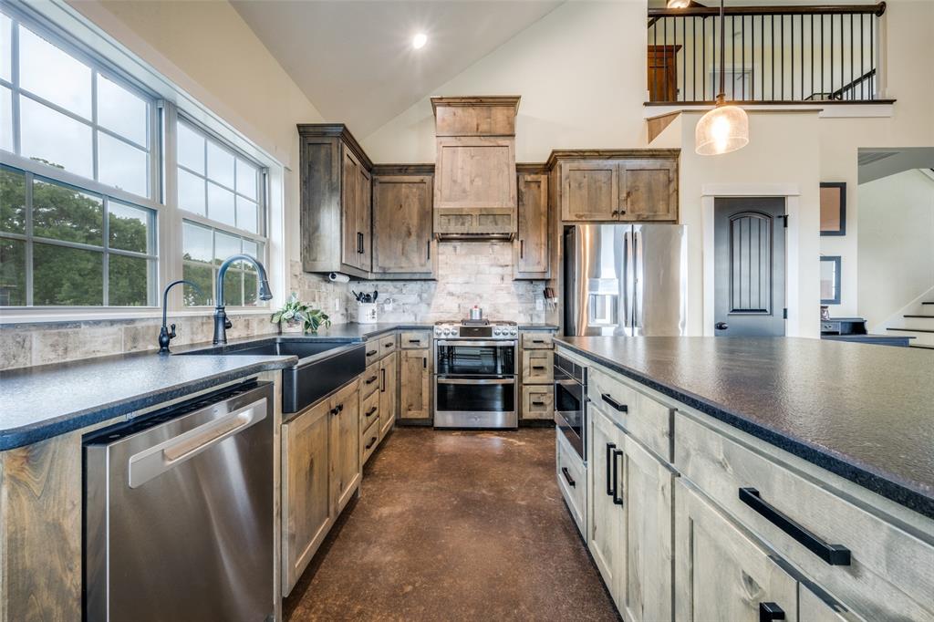1458 Jim Harry Loop Property Photo 15