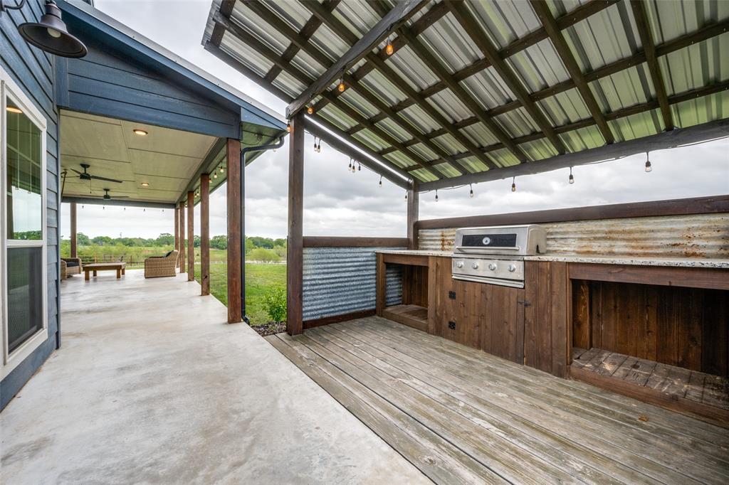 1458 Jim Harry Loop Property Photo 35