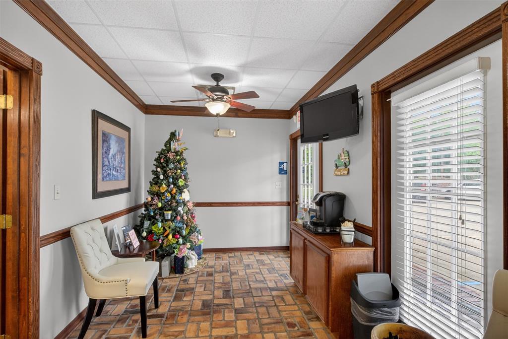4438 Viking Drive Suite 100 Property Photo 5
