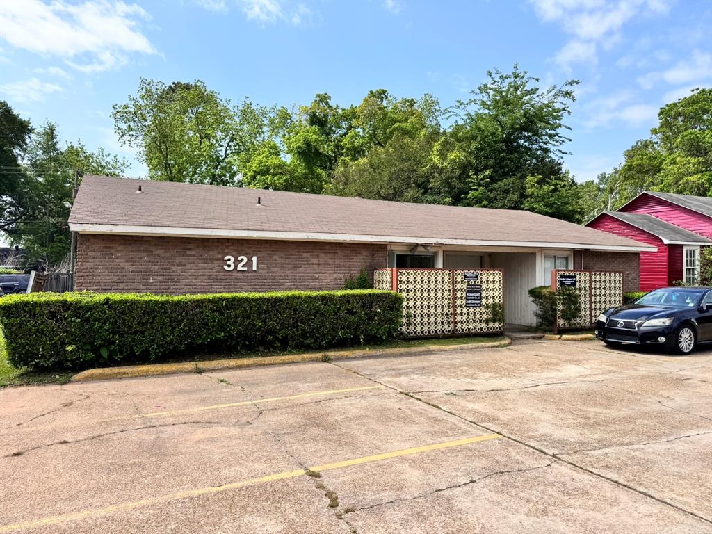 321 Southfield Road Property Photo 1