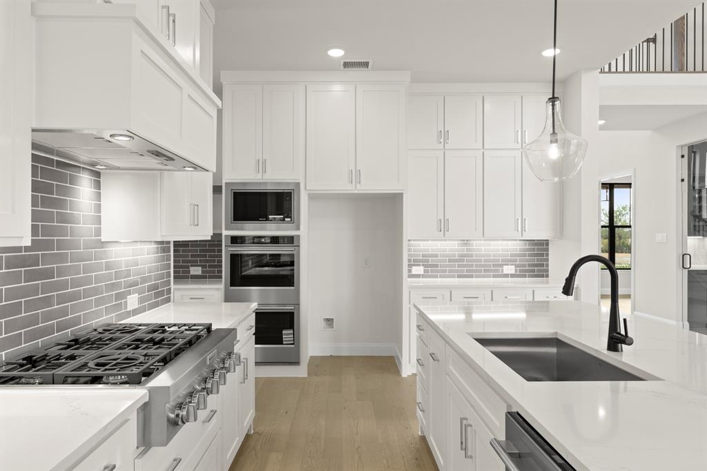 1300 Ramble Way Property Photo 10