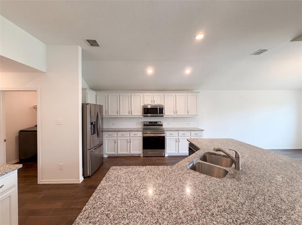 1631 Glade Meadows Drive Property Photo 6