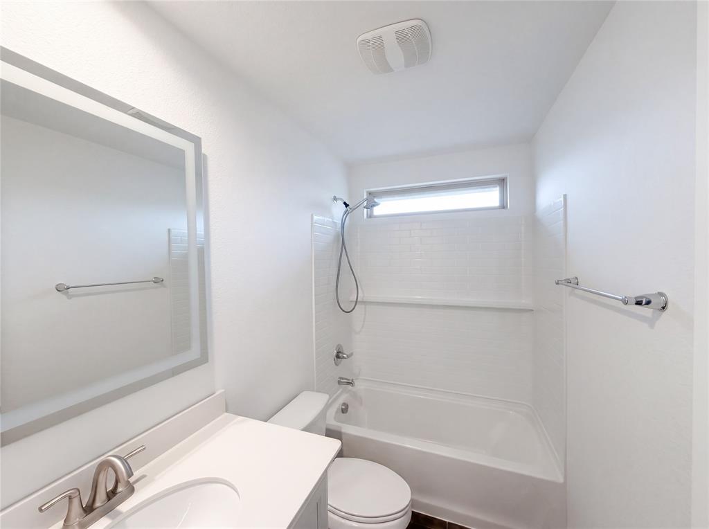 1631 Glade Meadows Drive Property Photo 13