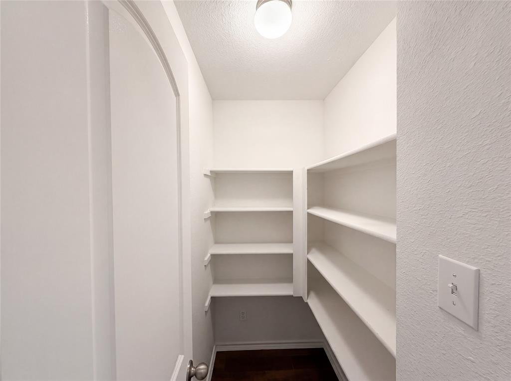 1631 Glade Meadows Drive Property Photo 17