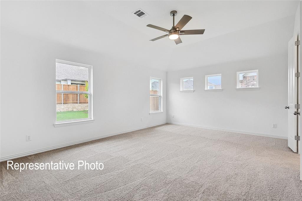 4372 Biddle Street Property Photo 9