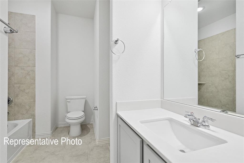 4372 Biddle Street Property Photo 18