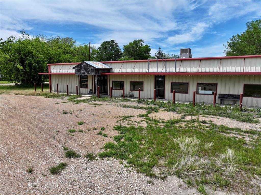 100 E Highway 31 Highway Property Photo 5