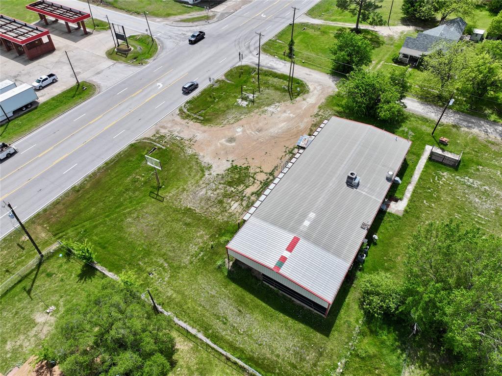 100 E Highway 31 Highway Property Photo 6