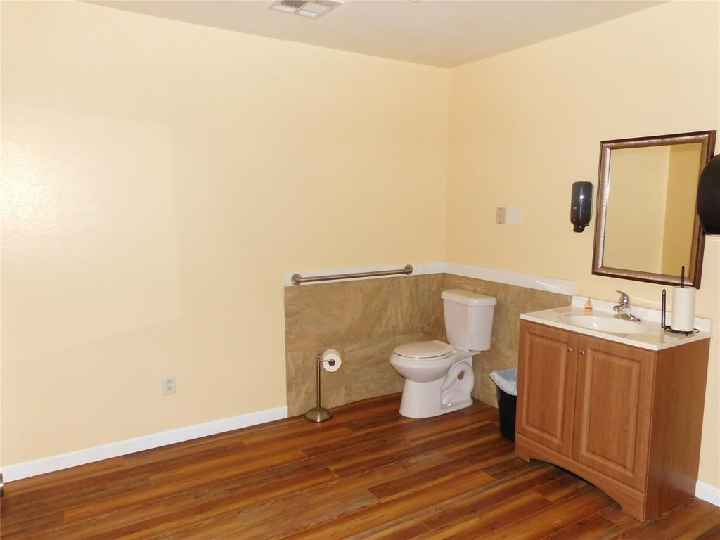 100 E Highway 31 Highway Property Photo 23
