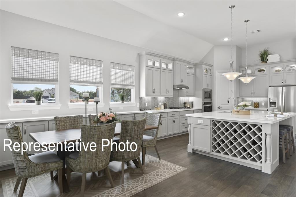 4384 Laurel Trail Property Photo 5