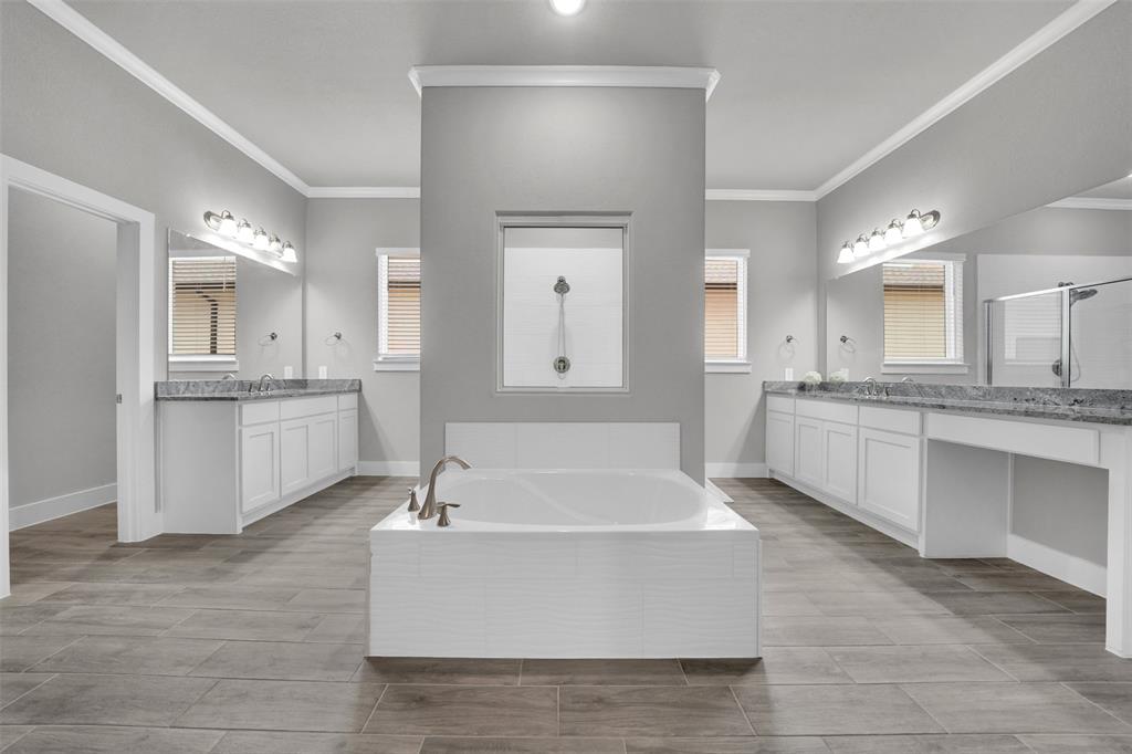 1326 Azure Pearl Trail Property Photo 19