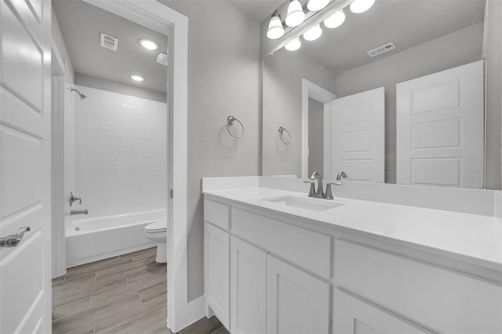 1326 Azure Pearl Trail Property Photo 37