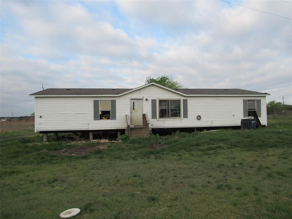 556 Private Road 3551 Property Photo 1