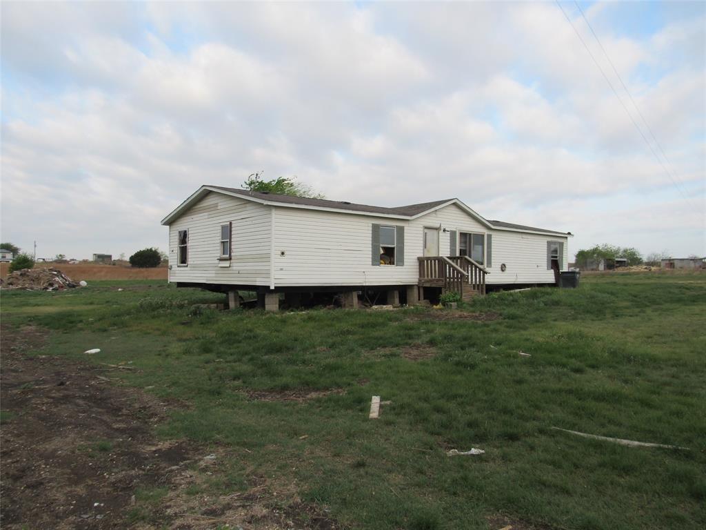 556 Private Road 3551 Property Photo 2