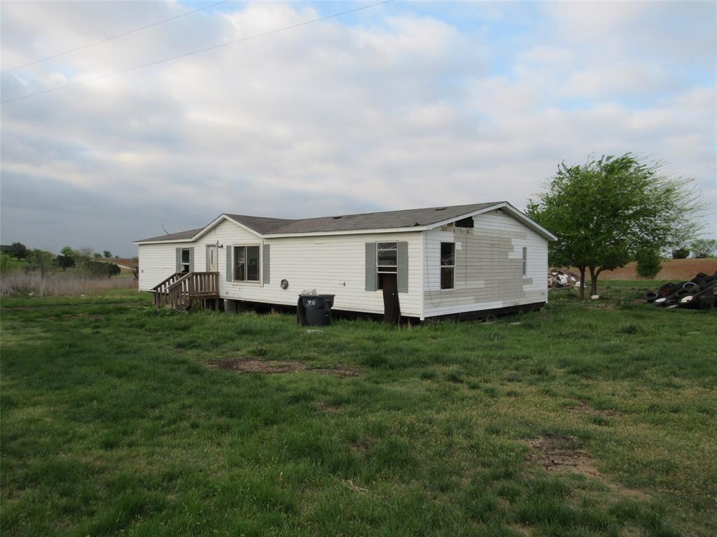 556 Private Road 3551 Property Photo 3