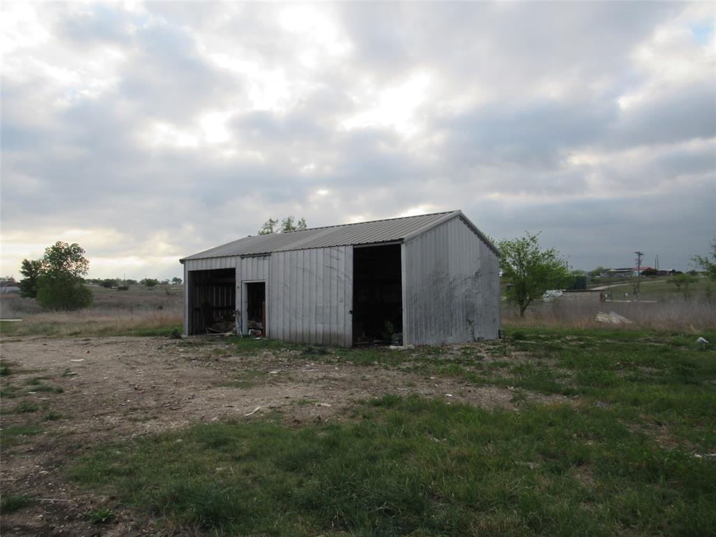 556 Private Road 3551 Property Photo 6