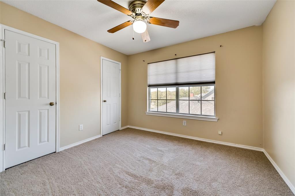 1204 Surrey Circle Property Photo 8