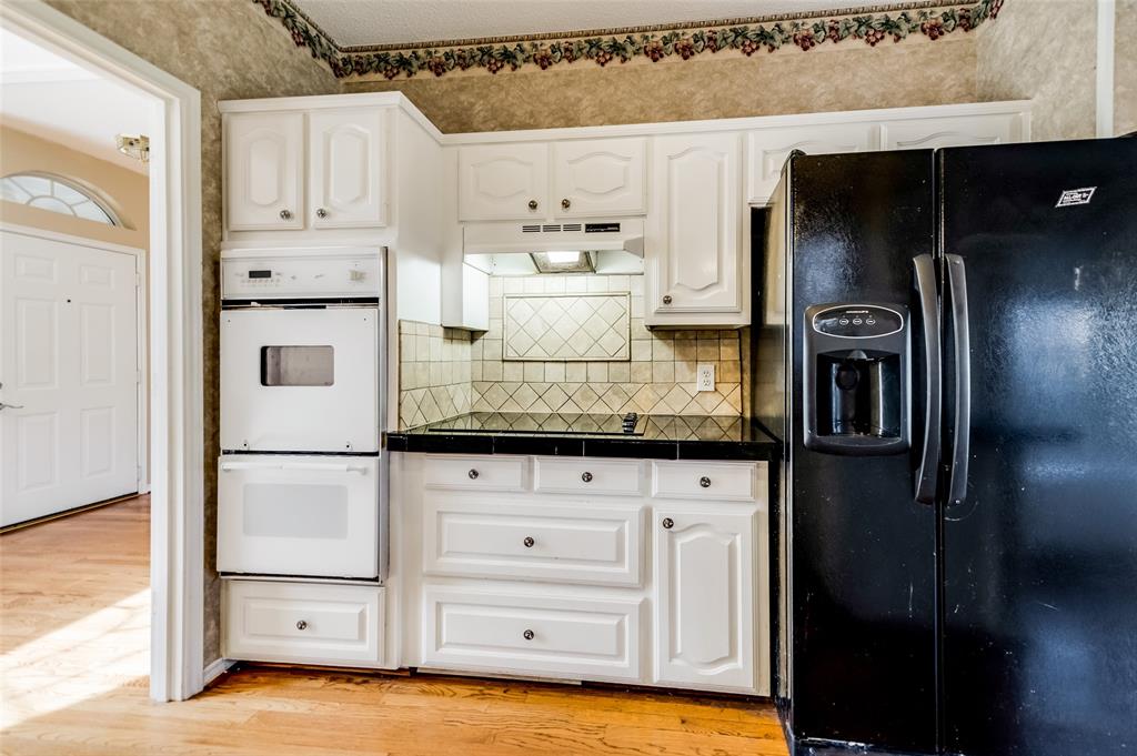 1204 Surrey Circle Property Photo 14