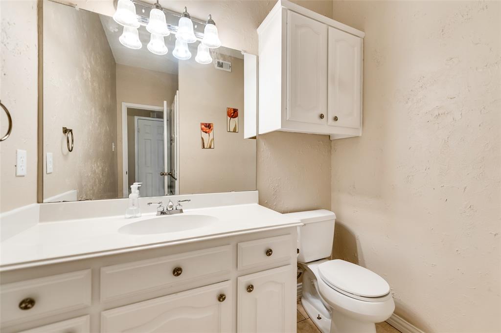 1204 Surrey Circle Property Photo 15