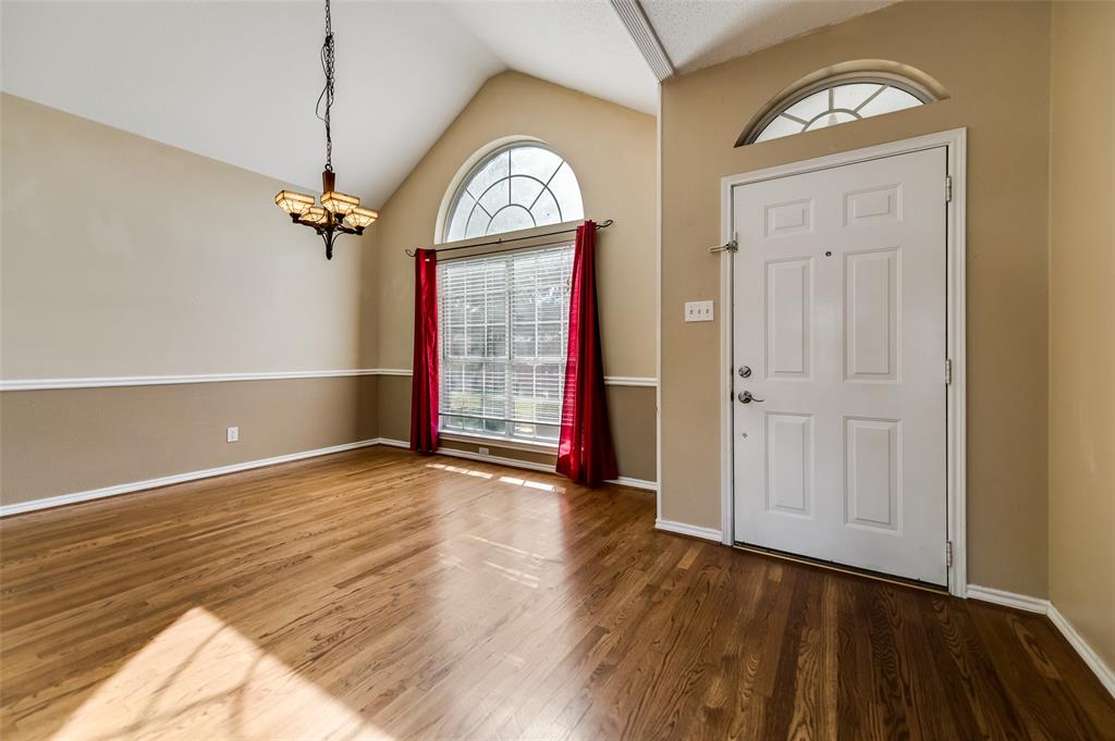 1204 Surrey Circle Property Photo 22