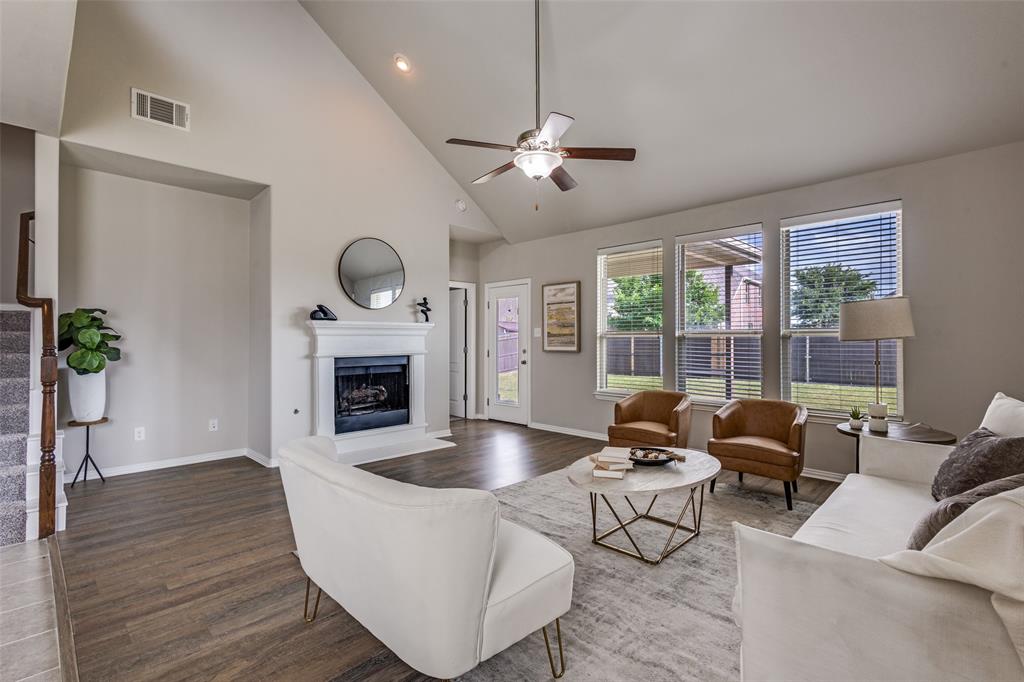 5609 Fremont Property Photo 4