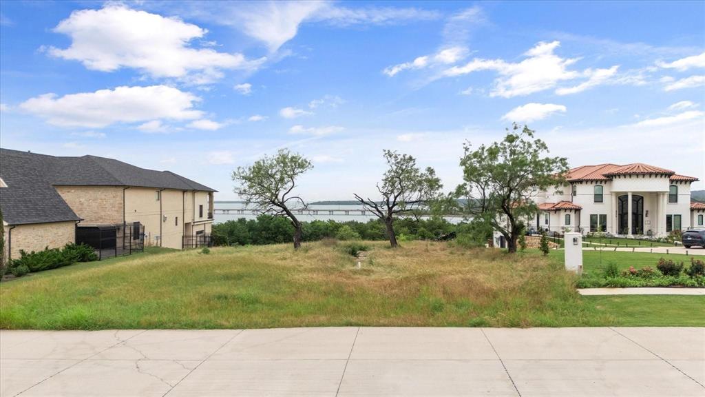 1047 Mallard Pointe Drive Property Photo