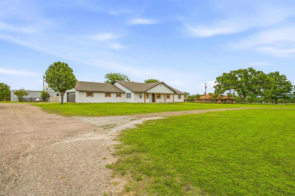 621 County Road 484 Property Photo 4