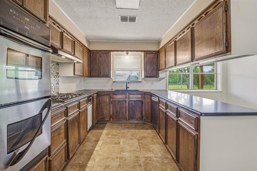 621 County Road 484 Property Photo 13