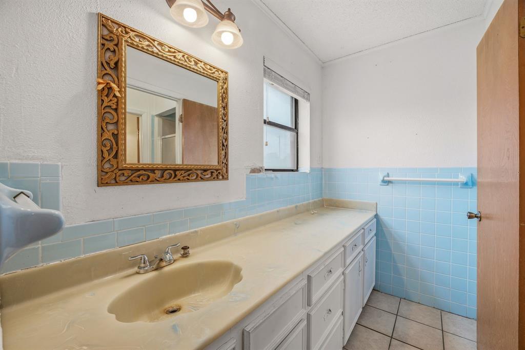 621 County Road 484 Property Photo 23