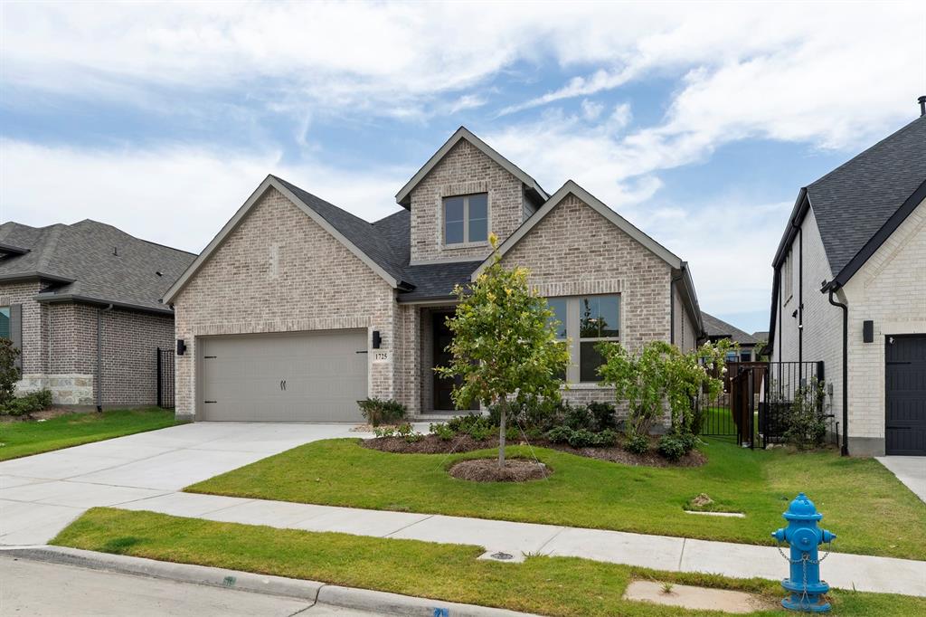 1725 Hillside Stroll Drive Property Photo 1