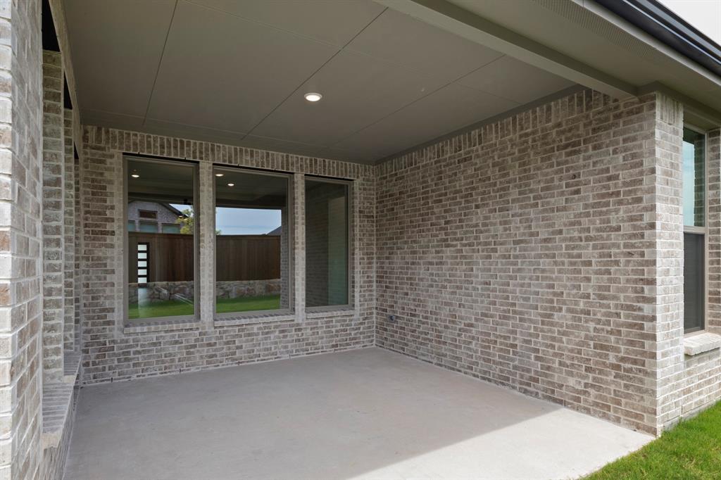 1725 Hillside Stroll Drive Property Photo 37