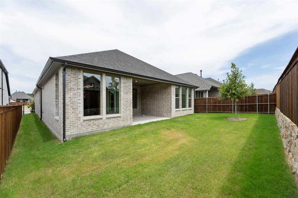 1725 Hillside Stroll Drive Property Photo 40