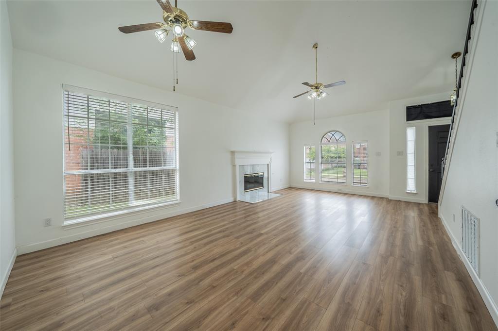 2525 Brooke Trail Property Photo 4
