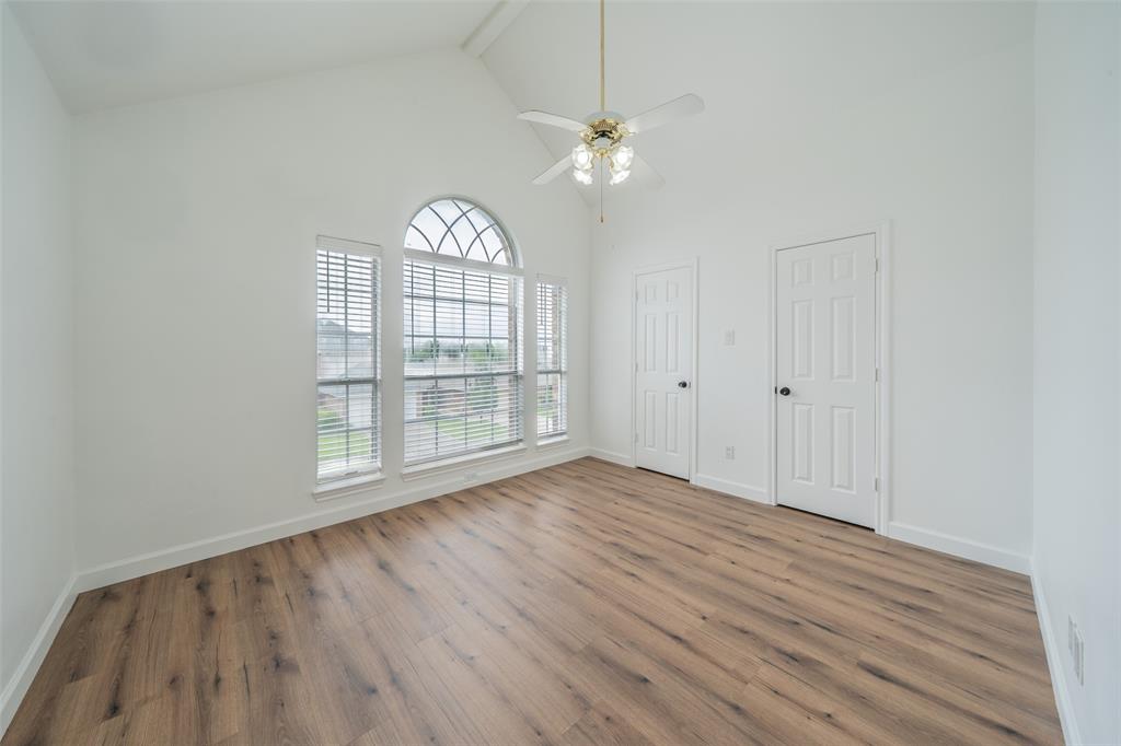 2525 Brooke Trail Property Photo 18