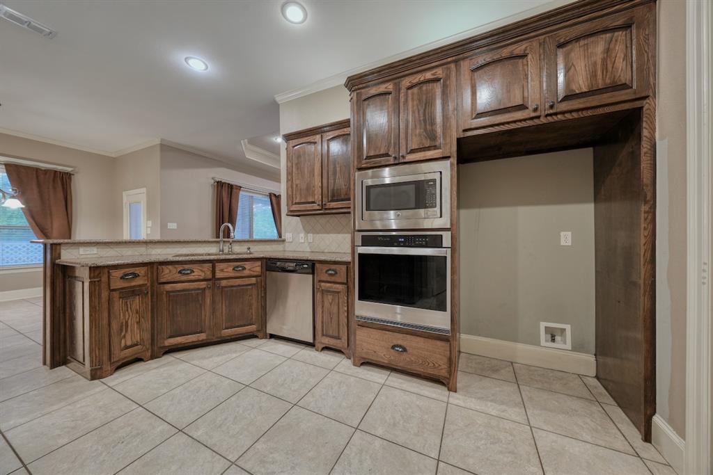 205 Heritage Court Property Photo 10
