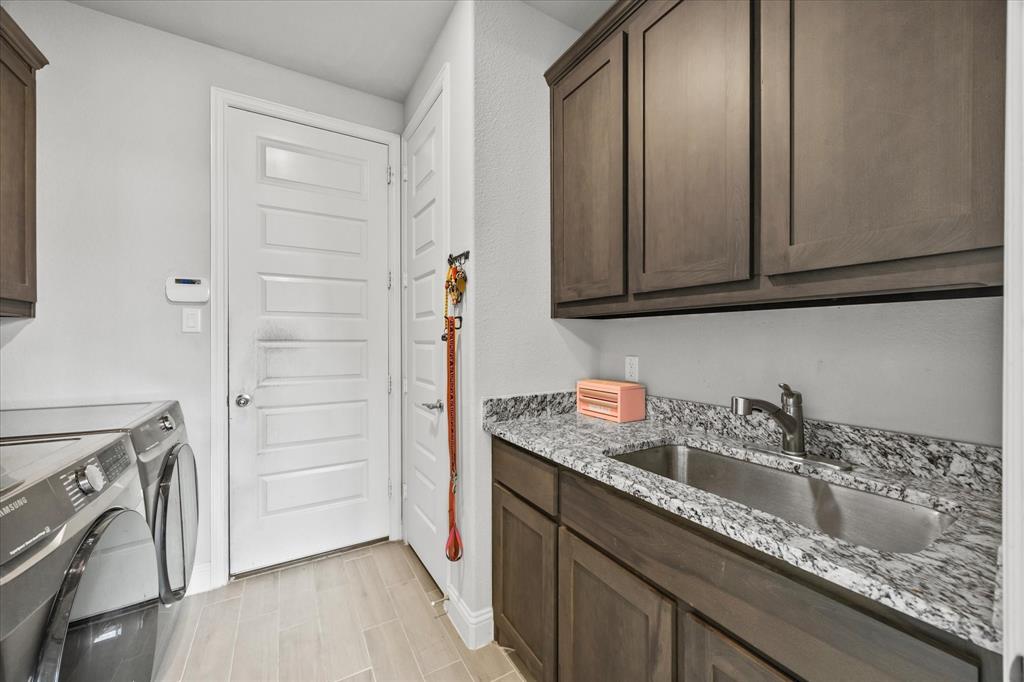 1600 Lynx Loop Property Photo 34
