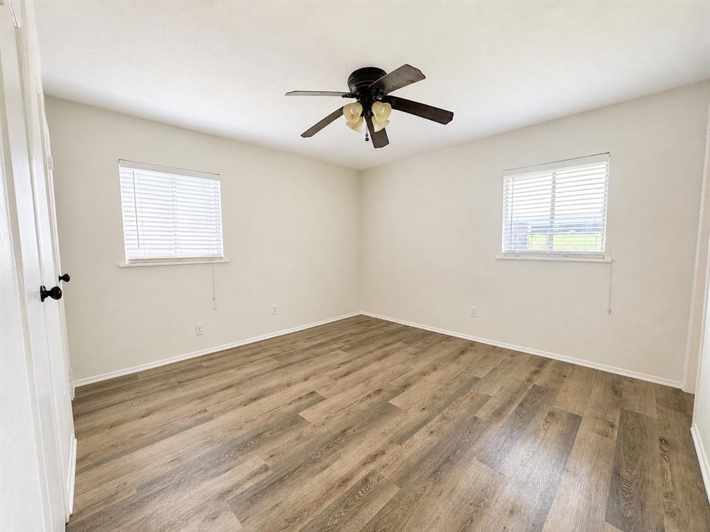 409 Starling Drive Property Photo 11