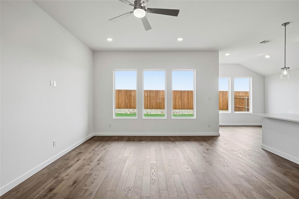 4628 Commack Drive Property Photo 16