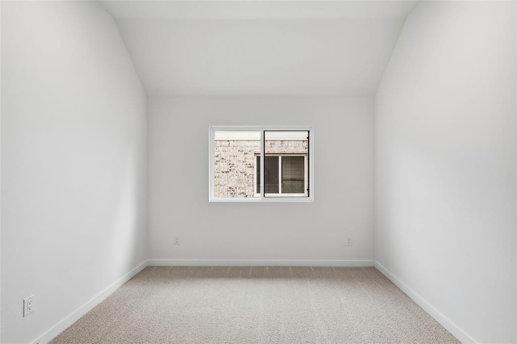 4628 Commack Drive Property Photo 30