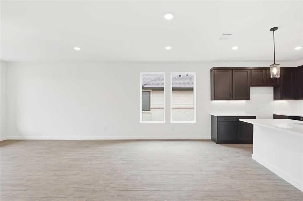 4632 Commack Drive Property Photo 13